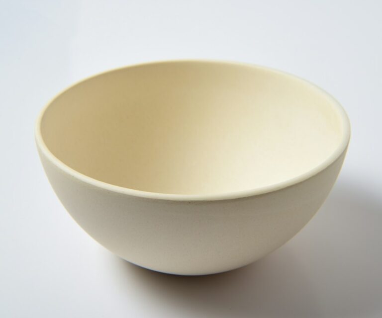 Set of glazed ceramic bowls